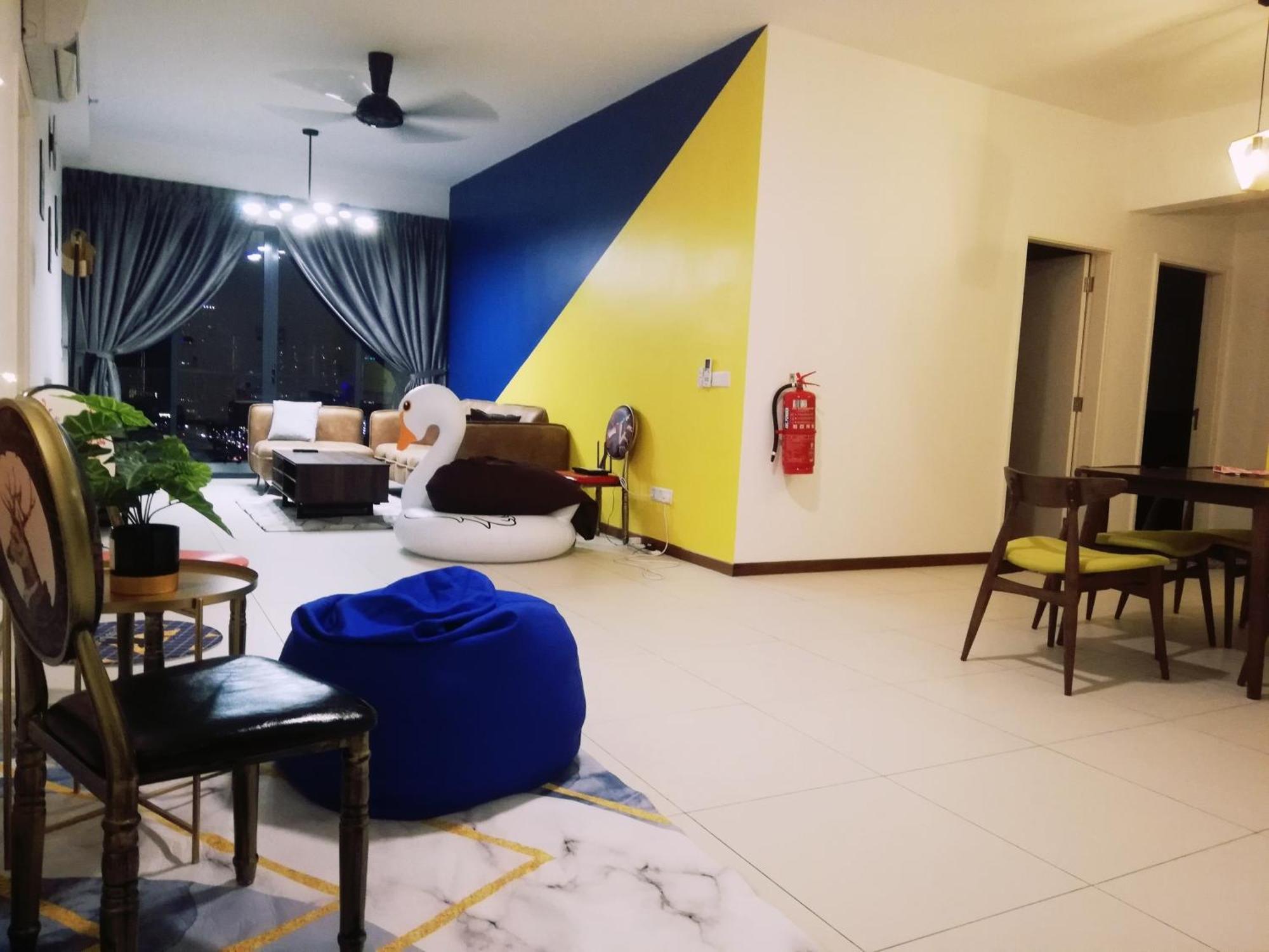 The Landmark By Katana 3Br To 4Br Luxury Seaview Landmark Homestay At Gurney 15-16Pax 无敌海景套房 Tanjung Tokong Exterior foto